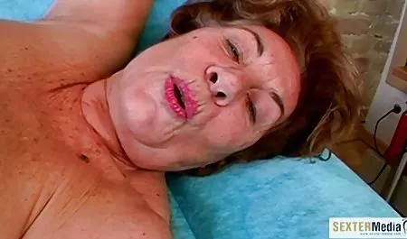 پنج انگشت به طور عكس سكسي زن همزمان!