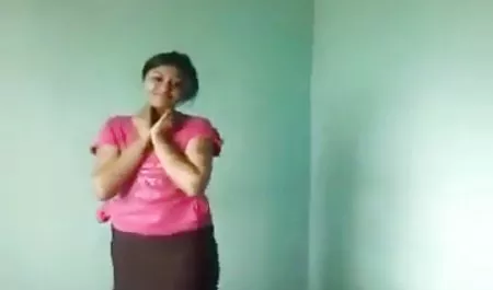 پرستار عکس سکس زن و سگ به سمت نجات هجوم می آورد