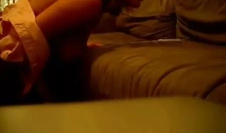 رابطه جنسی فیلم سکس حیوانات با زنان با یک زن بالغ