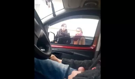 او یک دختر روسی عکس سکسی زن محجبه را رها کرد