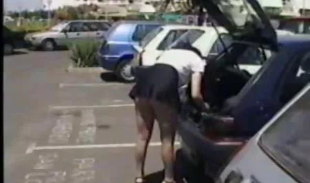دختر برهنه فیلم سکس زن با چند مرد قبل از رفتن به رختخواب حمام می کند