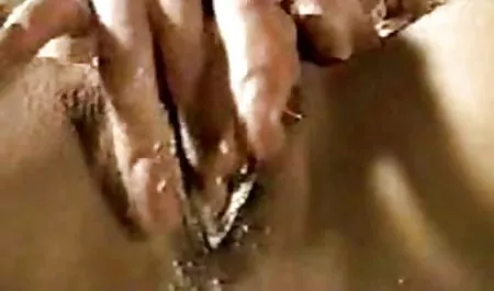 لزبین سرگرم کننده عکس زن و مرد در حال سکس است