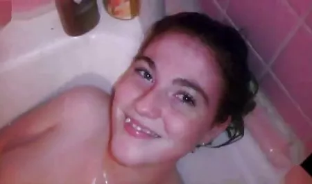 از blowjob گلو فیلم سکس زنان قد بلند به مشتری